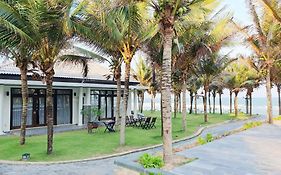 Starlight Villa Beach Resort